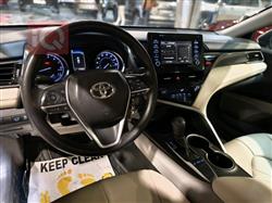 تۆیۆتا کامری